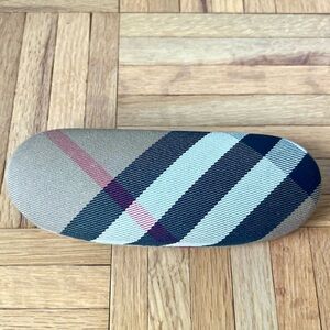 Excellent Condition Burberry Plaid Check Sunglasses Case